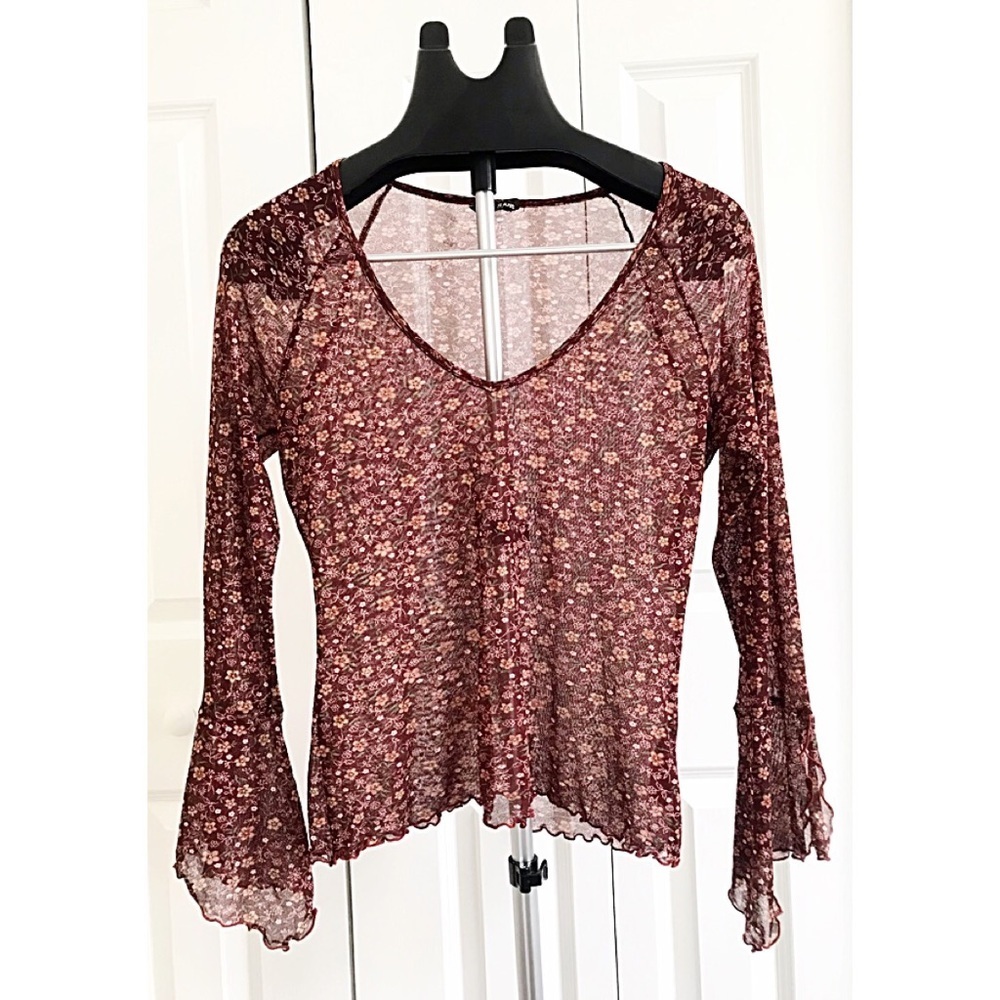GUESS JEANS Sz L Chiffon Top Scllpd Flared Cuffs